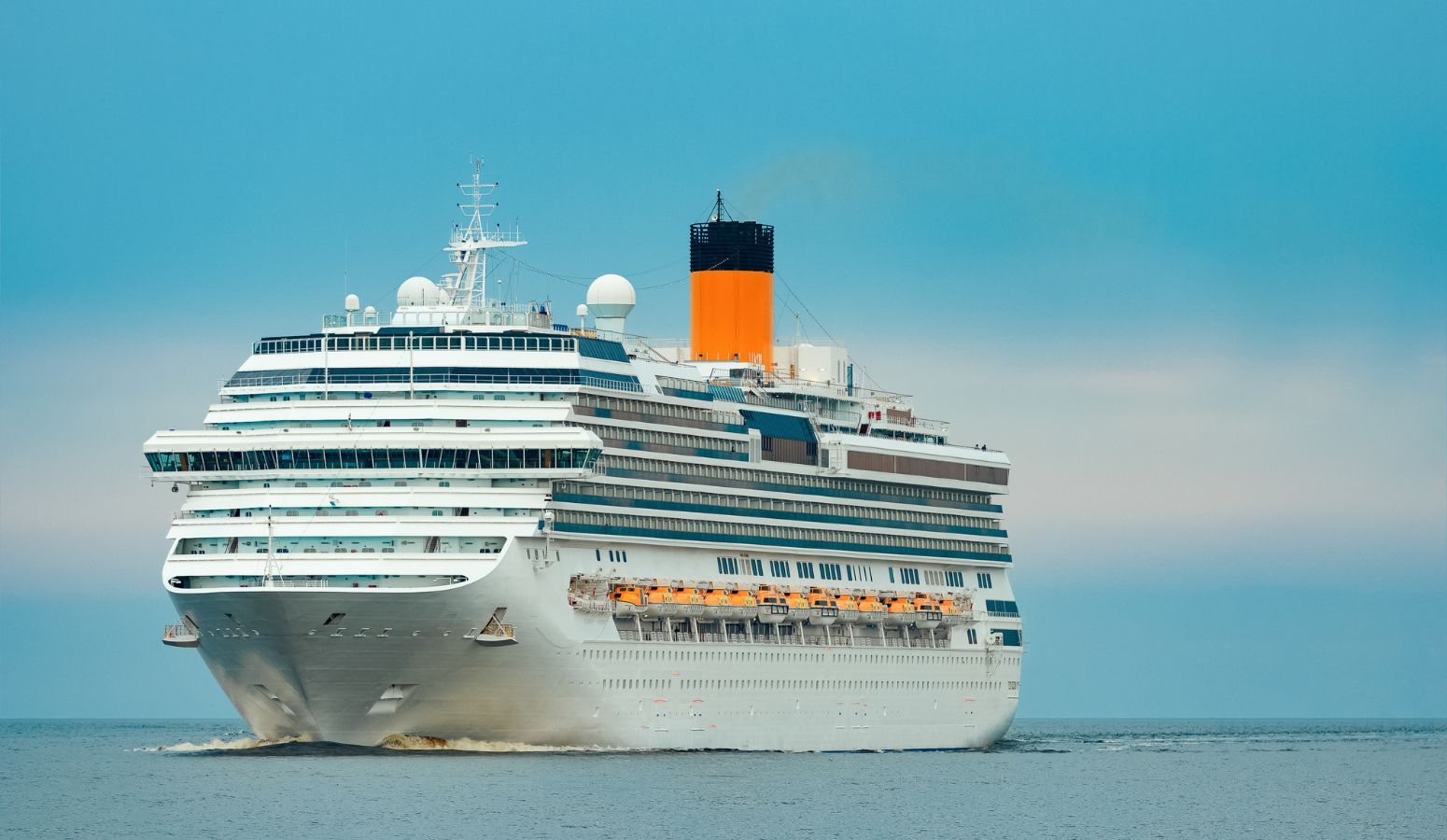 crucero-monoparental-costa-smeralda-mediterraneo-verano-2026